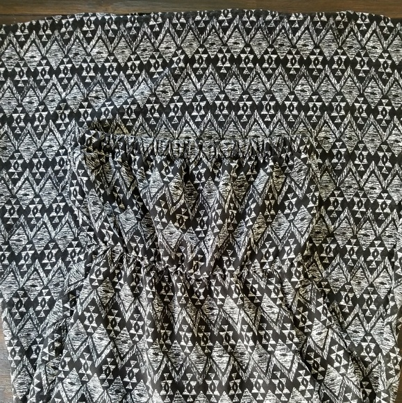 Tribal Print Maxi - Picture 3 of 3